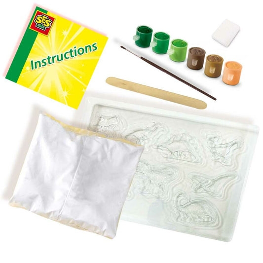 Casting and painting - Dinosaur world