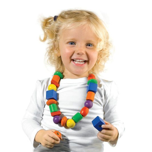 Montessori - I learn to thread beads