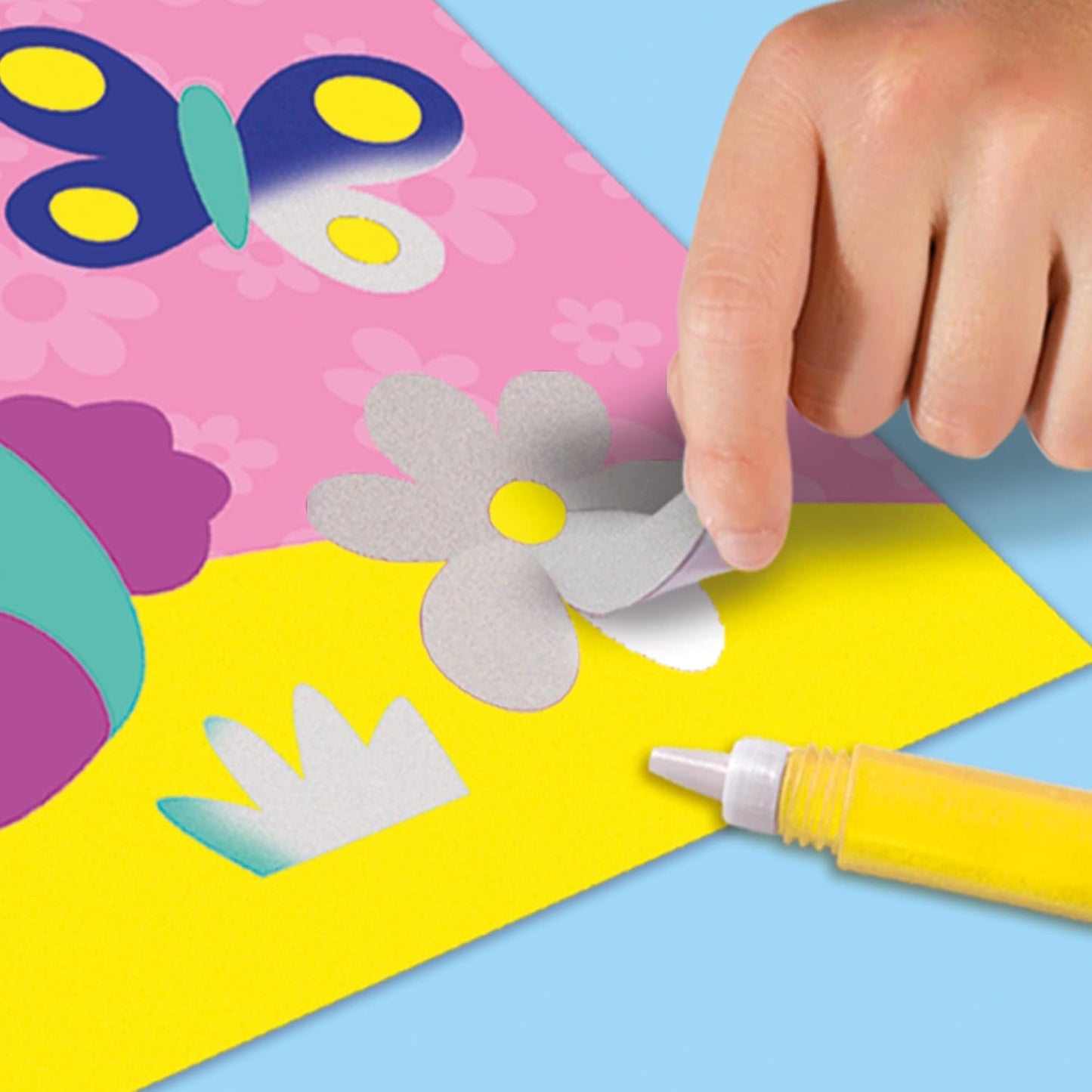 Coloured sand art - Forest animals